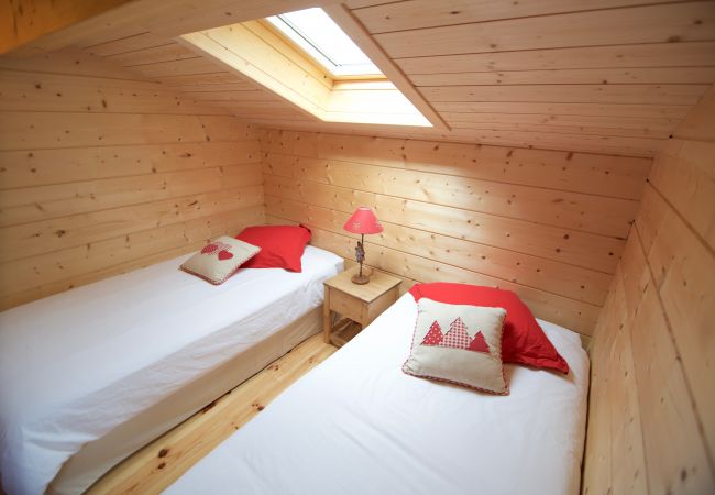 Chambre - Location saisonnière  chambre lits simples, chalet, location saisonnière, annecy, vacances, lac, montagne, luxe, maison, hôtel, neige, soleil