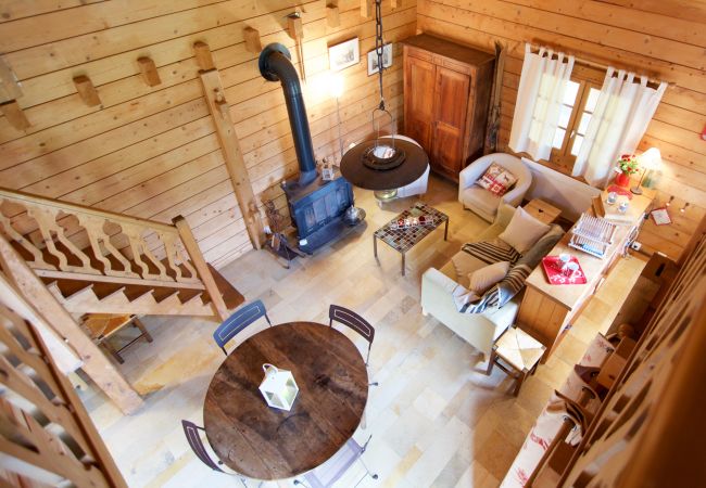 Pièce à vivre - Location saisonnière  pièce à vivre, chalet, location saisonnière, annecy, vacances, lac, montagne, luxe, maison, hôtel, neige, soleil