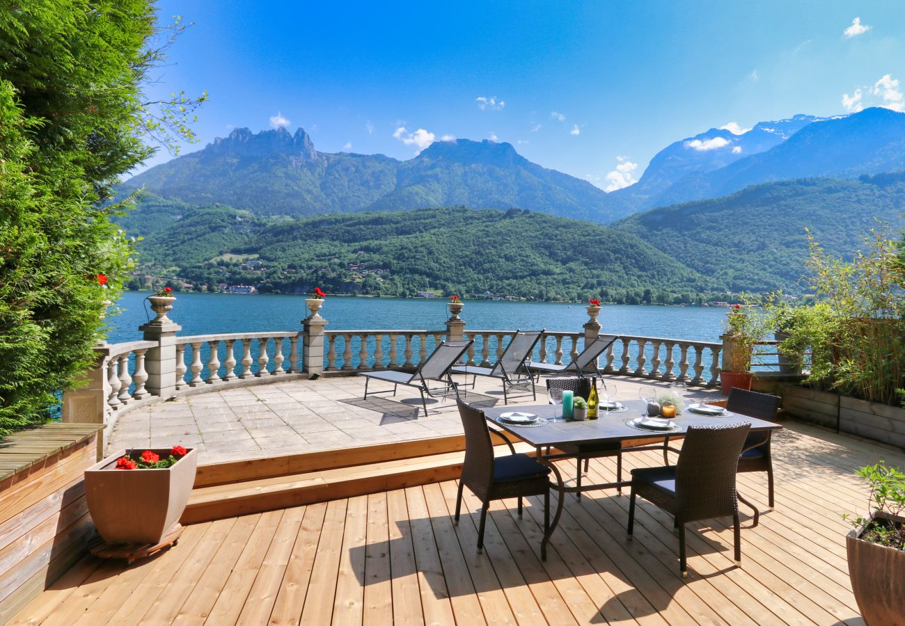 Appartement à louer résidence lac annecy  appartement de standing, vue lac, location saisonnière Premium, annecy, conciergerie haut de gamme, vacances, airbnb luxe