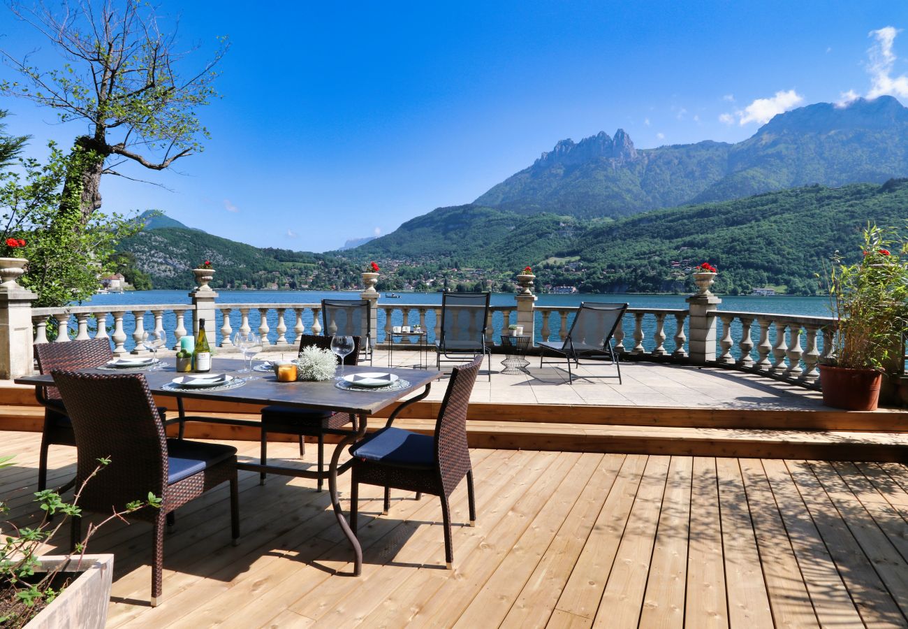 LLA Selections - Location saisonnière de maisons et chalets Premium appartement de standing, vue lac, location saisonnière Premium, annecy, conciergerie haut de gamme, vacances, airbnb luxe
