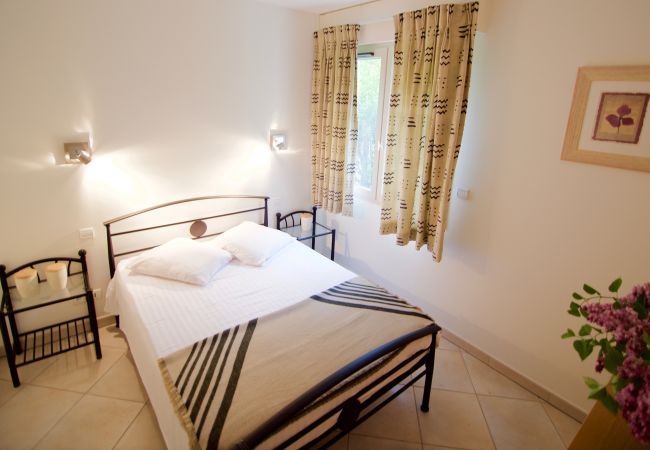 Appartement à Talloires-montmin - TALLOIRES- Superbe vue lac, Terrasse & Piscine Appartement à Talloires-montmin - TALLOIRES- Superbe vue lac, Terrasse & Piscine