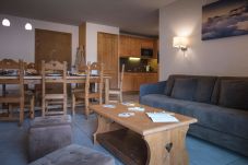 Appartement à La Clusaz - LCZ - Charmant T3 spa aux pieds des pistes, 4*