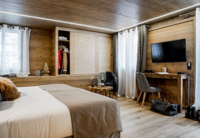 Chalet à La Clusaz - LCZ - SKI IN/OUT Luxueux chalet 5*, sauna - 22p Chalet à La Clusaz - LCZ - SKI IN/OUT Luxueux chalet 5*, sauna - 22p