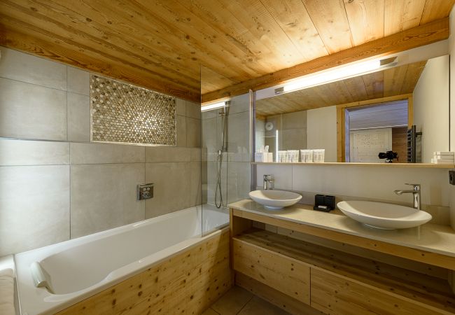 Chalet à La Clusaz - LCZ - SKI IN/OUT Luxueux chalet 5*, sauna - 22p Chalet à La Clusaz - LCZ - SKI IN/OUT Luxueux chalet 5*, sauna - 22p