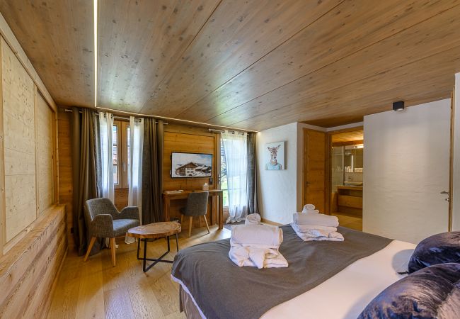 Chalet à La Clusaz - LCZ - SKI IN/OUT Luxueux chalet 5*, sauna - 22p Chalet à La Clusaz - LCZ - SKI IN/OUT Luxueux chalet 5*, sauna - 22p