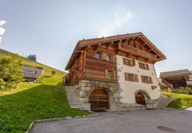 Chalet à La Clusaz - LCZ - SKI IN/OUT Luxueux chalet 5*, sauna - 22p Chalet à La Clusaz - LCZ - SKI IN/OUT Luxueux chalet 5*, sauna - 22p
