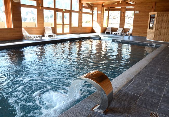 Appartement à La Clusaz - LCZ - Charmant T6 coeur village piscine spa, 4* Appartement à La Clusaz - LCZ - Charmant T6 coeur village piscine spa, 4*