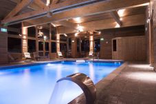 Appartement à La Clusaz - LCZ - Charmant T6 coeur village piscine spa, 4*