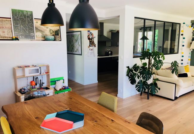 Villa à Sévrier - LES GRANDS PRÉS Villa à Sévrier - LES GRANDS PRÉS