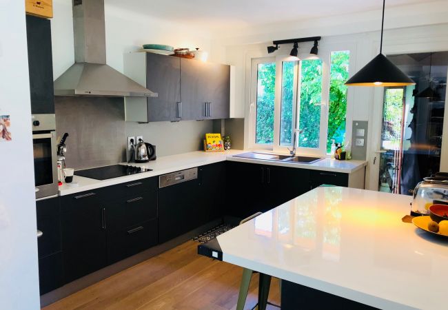 Villa à Sévrier - LES GRANDS PRÉS Villa à Sévrier - LES GRANDS PRÉS