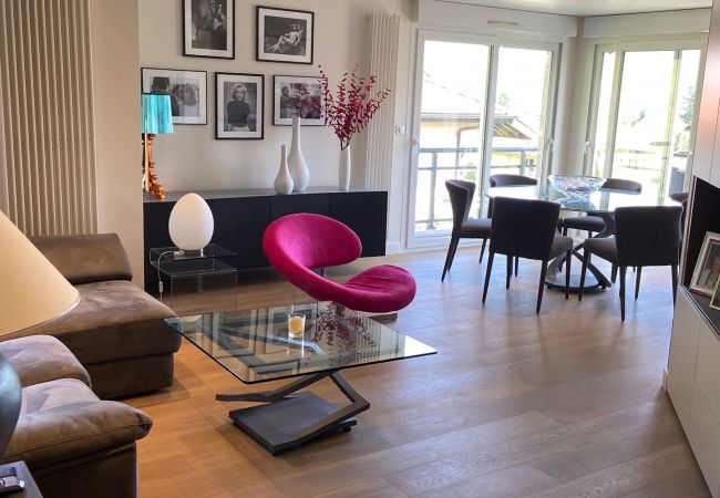 Appartement à Sévrier - LES CROISETTES Appartement à Sévrier - LES CROISETTES