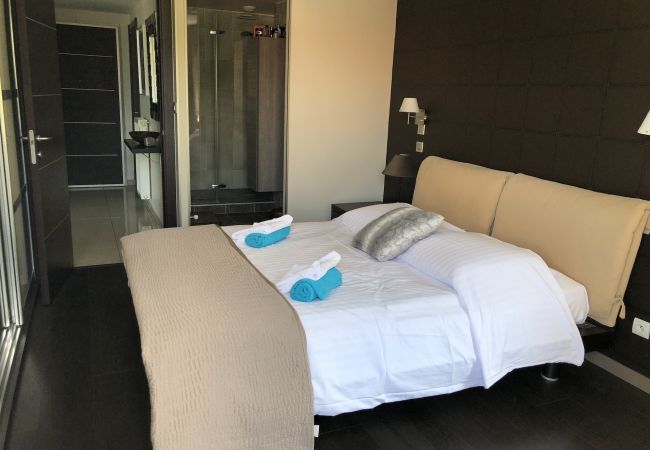 Appartement à Sévrier - LES CROISETTES Appartement à Sévrier - LES CROISETTES