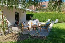 salon, maison, luxe, location saisonnière, annecy, vacances, lac, montagne, hôtel, famille, neige, soleil, jardin, détente