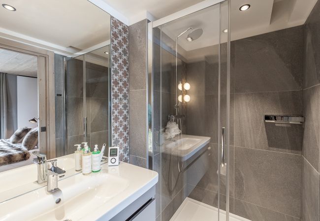 Appartement à Les Allues - Winter Méribel // The prestigious SkiInOut, sauna Appartement à Les Allues - Winter Méribel // The prestigious SkiInOut, sauna