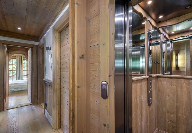 Chalet à Courchevel - Winter Courchevel -- Le Wood and Stone SKI IN OUT Chalet à Courchevel - Winter Courchevel -- Le Wood and Stone SKI IN OUT
