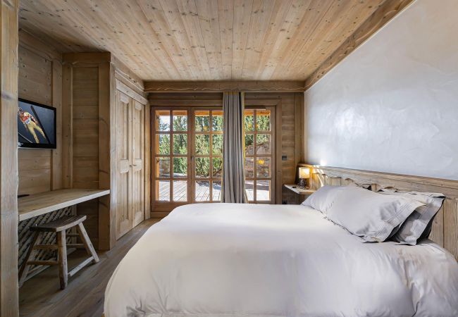 Chalet à Courchevel - Winter Courchevel -- Le Wood and Stone SKI IN OUT Chalet à Courchevel - Winter Courchevel -- Le Wood and Stone SKI IN OUT