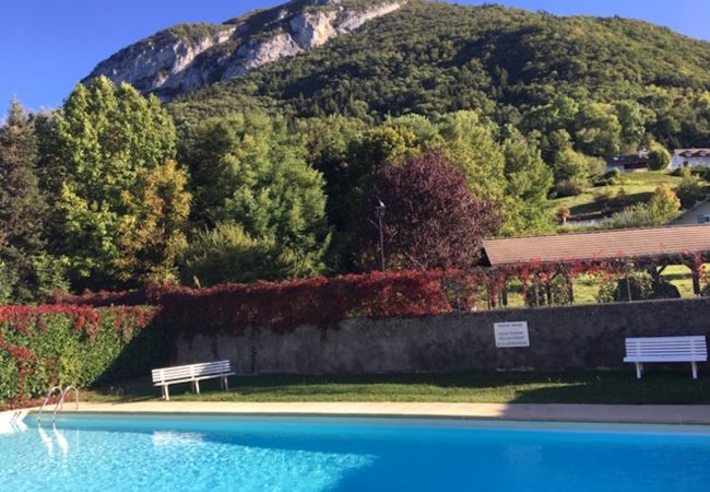 Appartement à Menthon-Saint-Bernard - LES CHARMILLES Appartement à Menthon-Saint-Bernard - LES CHARMILLES