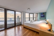 chambre, appartement, luxe, location saisonnière, annecy, vacances, vue lac, montagne, hôtel, plage privée, neige, soleil 