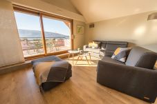 salon, appartement, luxe, location saisonnière, annecy, vacances, vue lac, montagne, hôtel, neige, soleil, plage, famille 