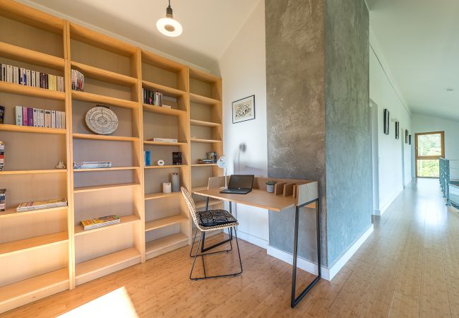 Séminaire à Annecy maison, luxe, location saisonnière, annecy, vacances, neige, plage, hôtel, soleil, hiver, Saint-Jorioz, montagnes, lac