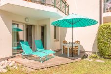 terrasse, mobilier de jardin, balcon, transats, annecy, vacances, relaxation, location saisonnière