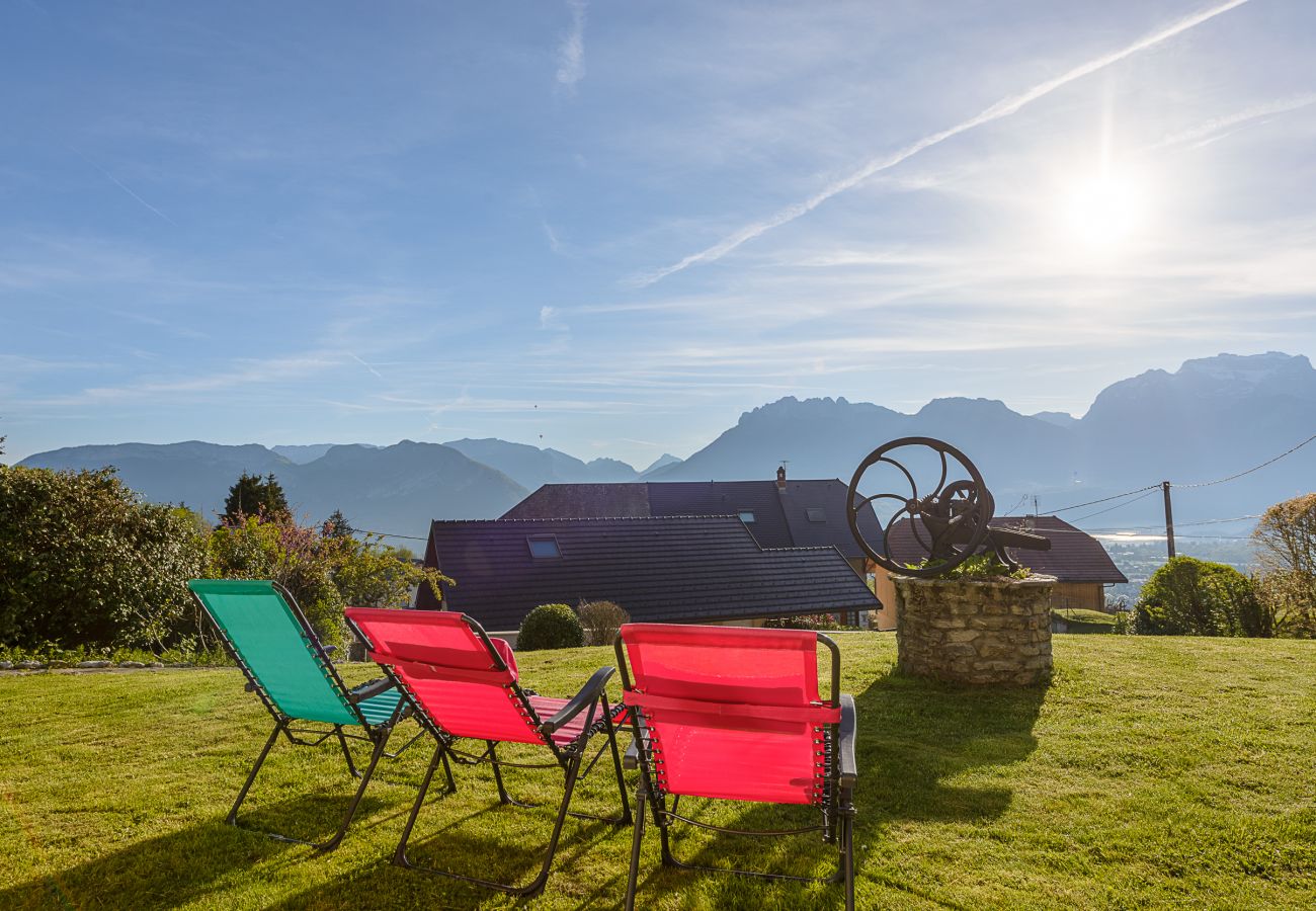 location maison vacances lac d annecy chalet de luxe, vue lac, location saisonnière, conciergerie haut de gamme, vacances, hôtel, annecy, été, jardin, airbnb