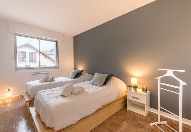 location vacances au lac d annecy appartement, luxe, location saisonnière, annecy, vacances, neige, plage, hôtel, soleil, hiver, Saint-Jorioz, montagnes, lac