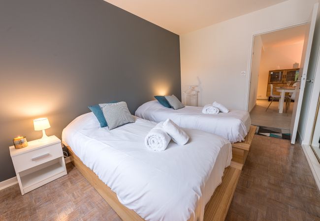 LLA Selections - Location saisonnière de maisons et chalets Premium  appartement, luxe, location saisonnière, annecy, vacances, neige, plage, hôtel, soleil, hiver, Saint-Jorioz, montagnes, lac