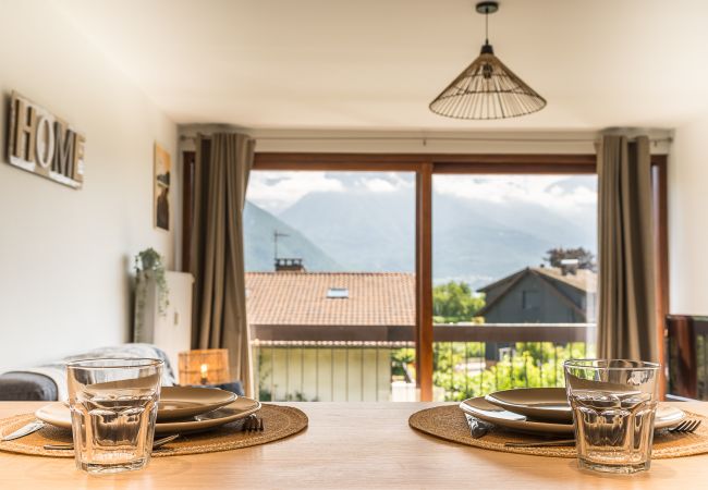 lac annecy tourisme salon, studio, appartement, luxe, location saisonnière, annecy, vacances, lac, montagne, hôtel, neige, soleil, cocooning