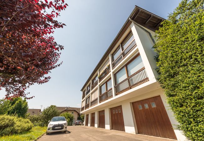 appartements de vacances à annecy Façade, studio, appartement, luxe, location saisonnière, annecy, vacances, lac, montagne, hôtel, neige, soleil, cocooning