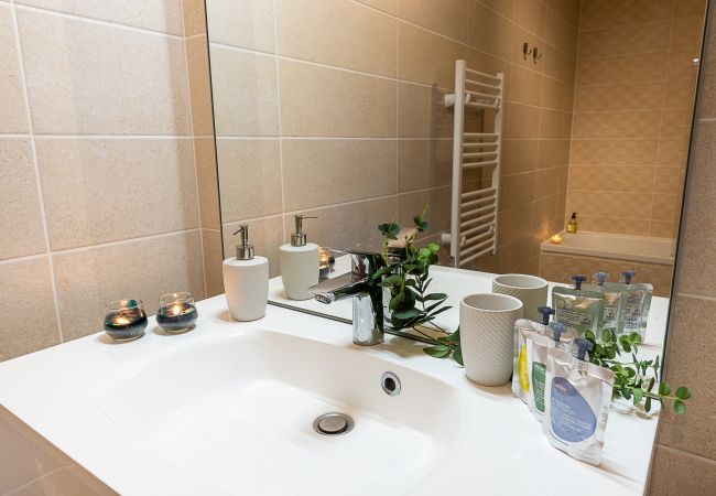 Appartement à Sévrier - SEVRIER - Aux portes d'Annecy-Accès facile au Lac Appartement à Sévrier - SEVRIER - Aux portes d'Annecy-Accès facile au Lac