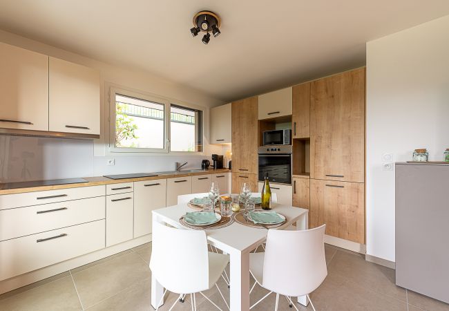 Appartement à Sévrier - SEVRIER - Aux portes d'Annecy-Accès facile au Lac Appartement à Sévrier - SEVRIER - Aux portes d'Annecy-Accès facile au Lac