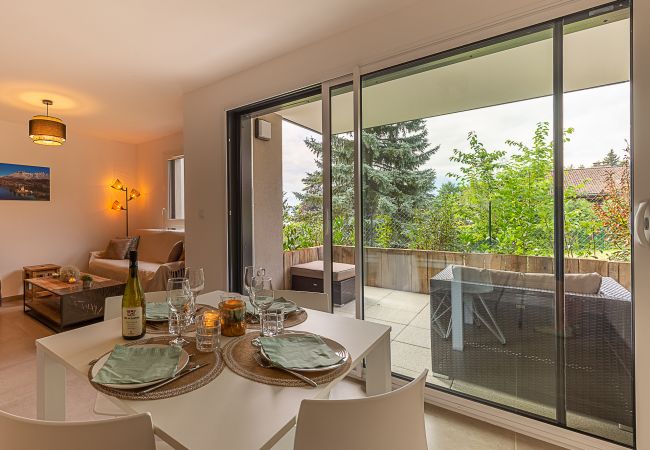Appartement à Sévrier - SEVRIER - Aux portes d'Annecy-Accès facile au Lac Appartement à Sévrier - SEVRIER - Aux portes d'Annecy-Accès facile au Lac