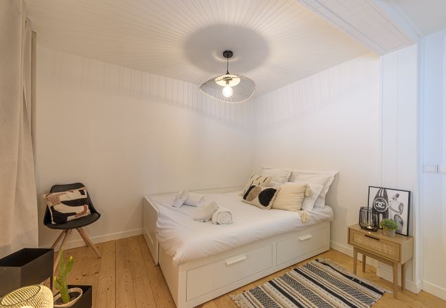 Appartement à Veyrier-du-Lac - VEYRIER centre - Pool and View, Apt contemporain Appartement à Veyrier-du-Lac - VEYRIER centre - Pool and View, Apt contemporain