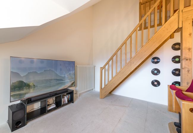 louez votre maison de vacances - LLA Selections  Villa, 14 pax, authentique, maison de famille, Saint-Jorioz, lac d’annecy, haut de gamme, conciergerie, location saisonnière