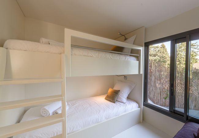 Appartement à louer avec vue lac annecy  appartement à louer, vue lac annecy, location saisonnière Premium, Duingt, vacances, airbnb luxe, hotel, été, booking