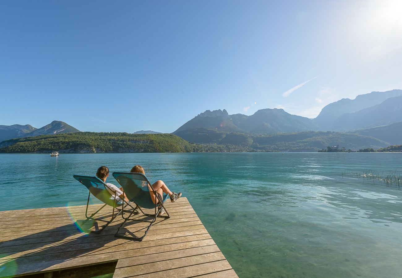 LLA Selections - Location saisonnière de maisons et chalets Premium  appartement à louer, vue lac annecy, location saisonnière Premium, Duingt, vacances, airbnb luxe, hotel, été, booking