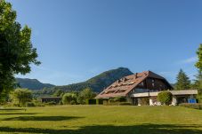 appartement à louer, vue lac annecy, location saisonnière Premium, Duingt, vacances, airbnb luxe, hotel, été, plage privée  