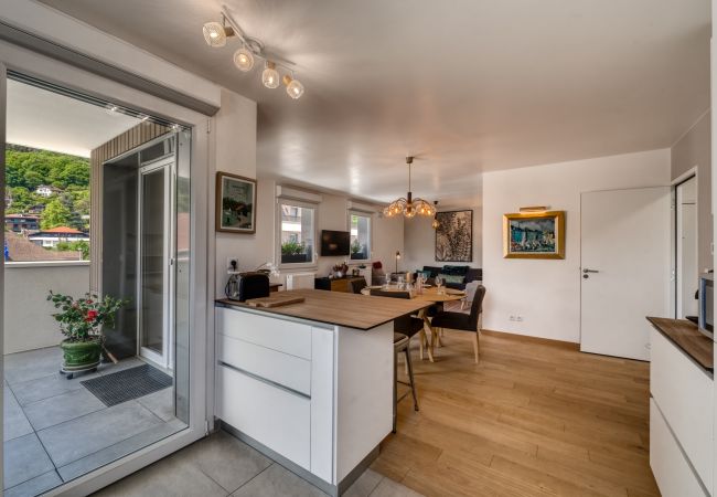 Appartement à Sévrier - Sevrier , Attique 79m2, terrasse, 4pers Appartement à Sévrier - Sevrier , Attique 79m2, terrasse, 4pers