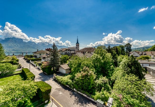 Appartement à Sévrier - Sevrier , Attique 79m2, terrasse, 4pers Appartement à Sévrier - Sevrier , Attique 79m2, terrasse, 4pers