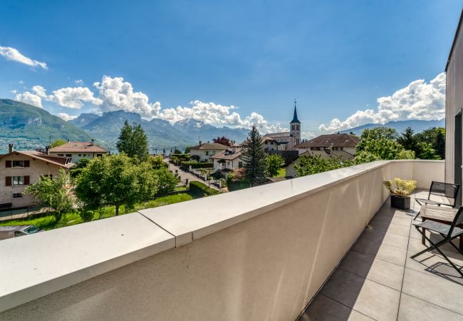 Appartement à Sévrier - Sevrier , Attique 79m2, terrasse, 4pers Appartement à Sévrier - Sevrier , Attique 79m2, terrasse, 4pers