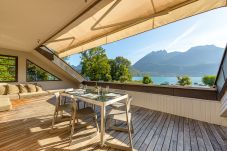 private beach, villa lake Annecy, house to rent, Duingt holidays, stay lake and mountains, lakeside accommodation 