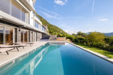 Location villa annecy paradise avec piscine et vue lac 