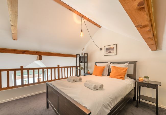 Chambre double cocon du Veyrier lac d'Annecy location Chambre double cocon du Veyrier lac d'Annecy location